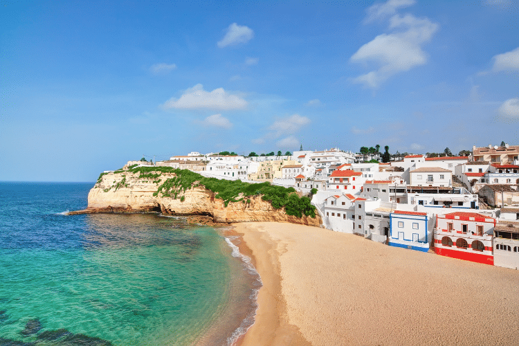 Retirees love to live in the Algarve South of Portugal
