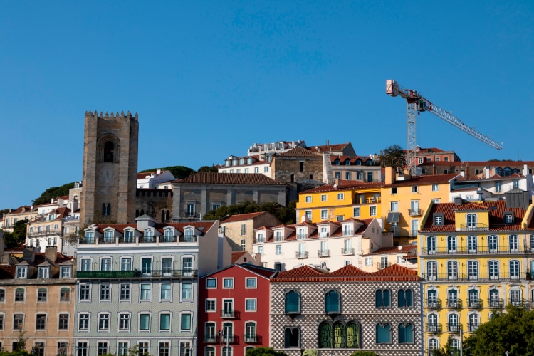 Know the construction salaries in Portugal