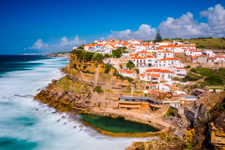 Cascais and Sintra are where the rich live in Portugal