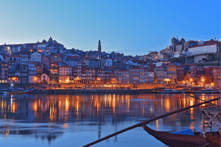 go-on-boat-trips-during-winter-in-portugal