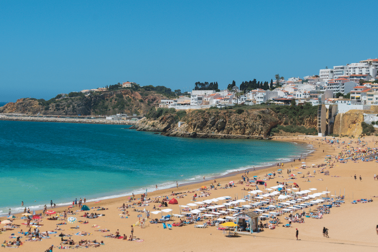 south-africans-love-the-stunning-beaches-in-portugal