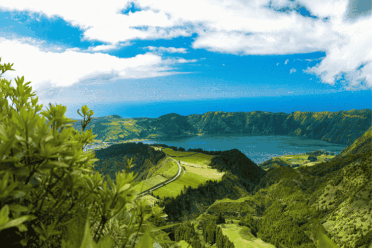 Viver nos Açores uma guia para expatriados das ilhas portuguesas
