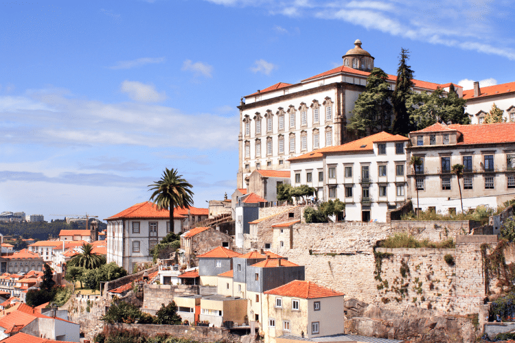 buying-a-house-in-porto-is-a-great-investment