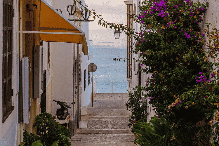 The best neighborhoods of Albufeira Algarve