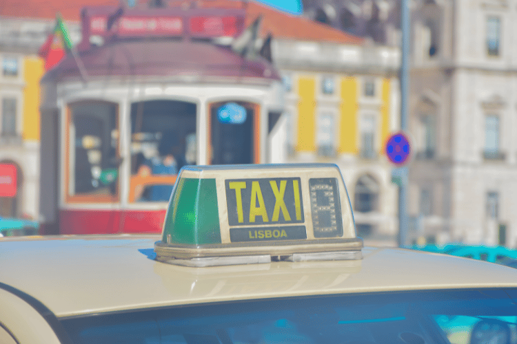 Aplicativos de transporte e táxis em Portugal