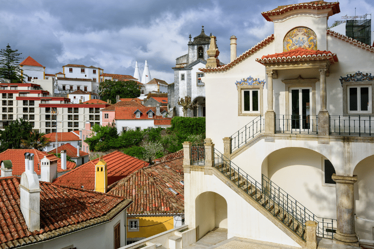 Como encontrar um bom imóvel para alugar no Porto