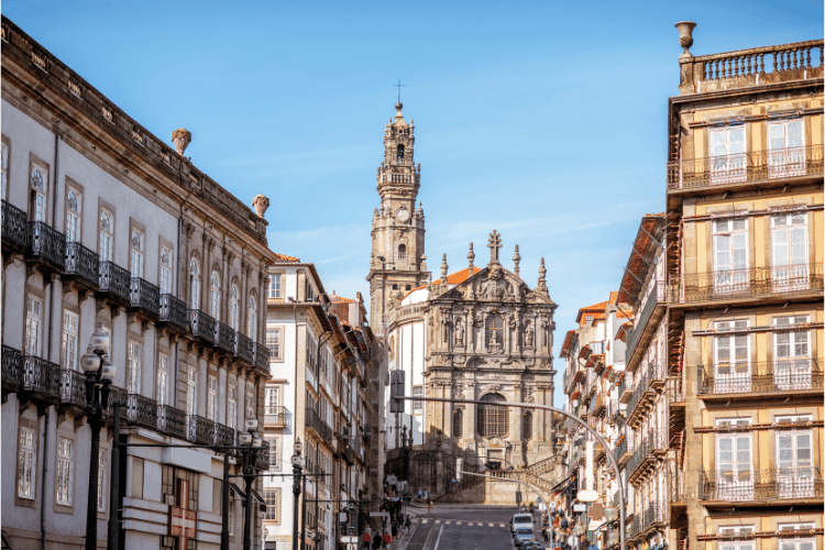 Região Metropolitana do Porto e o norte de Portugal