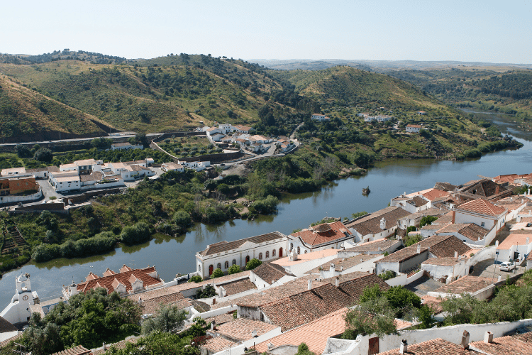 view-of-houses-in-alentejo