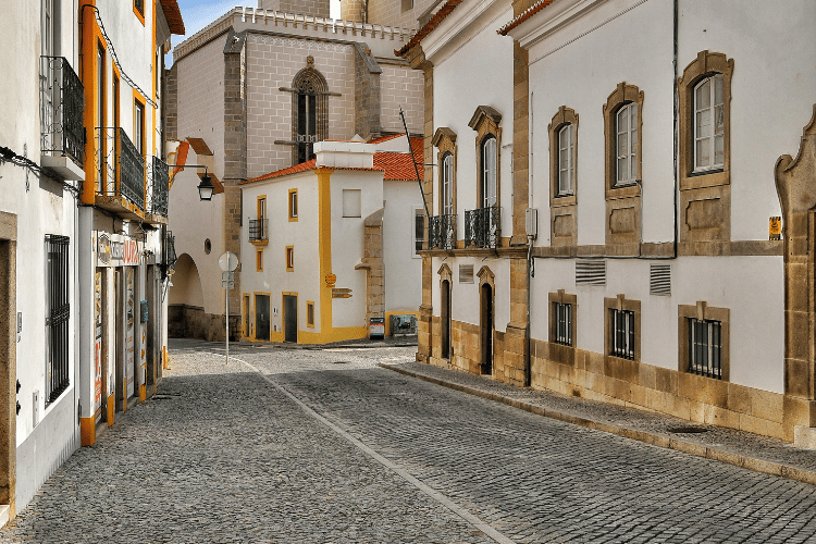 con-of-alentejo-public-transport