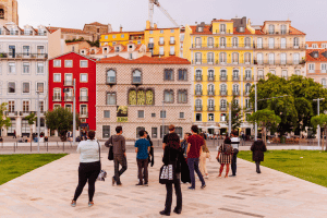 Como adotar o estilo de vida português pode te fazer mais feliz