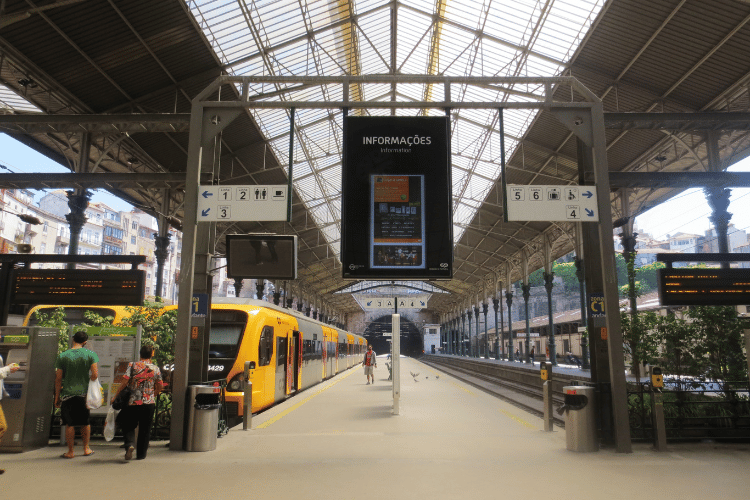 metro-station-in-porto