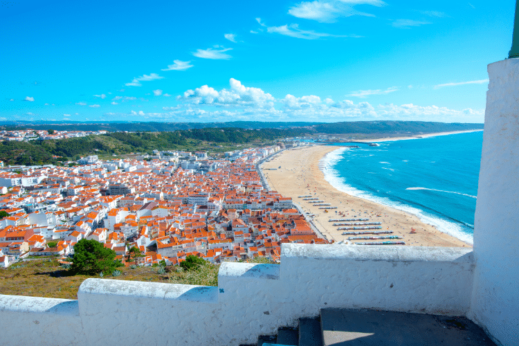 beaches-in-central-portugal-are-a-huge-pro-for-expats