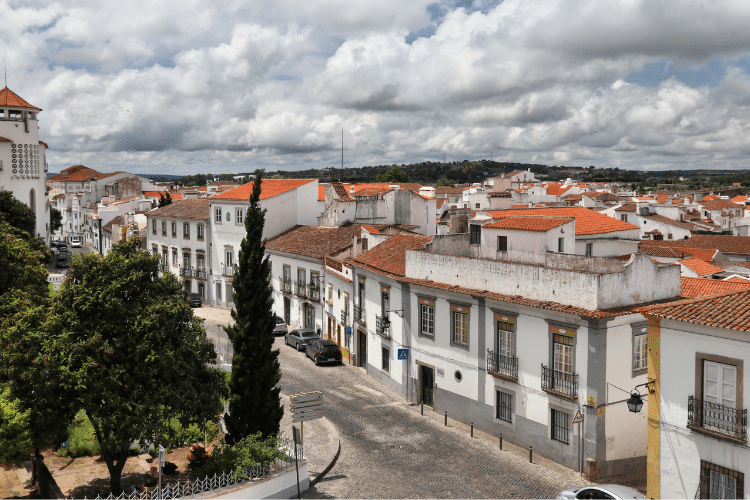 Comprar uma casa em Évora Um guia detalhado para expatriados