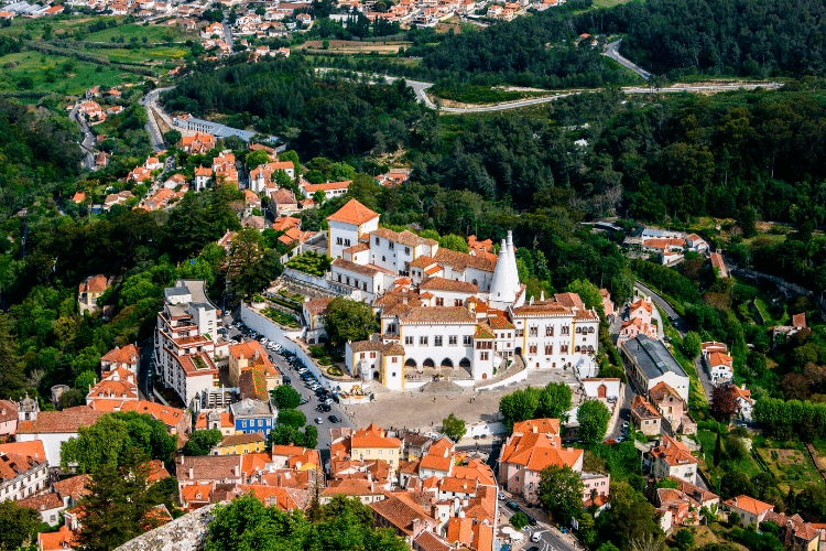 sintra-is-a-fairytale-city-for-expats-in-lisbon