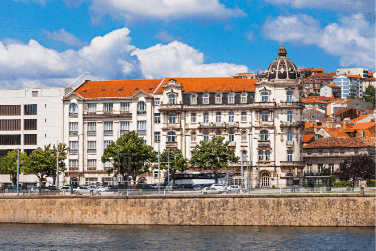 old-house-building-in-coimbra-district