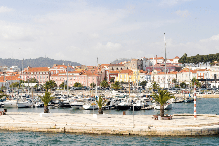 Setúbal-is-a-great-place-for-families