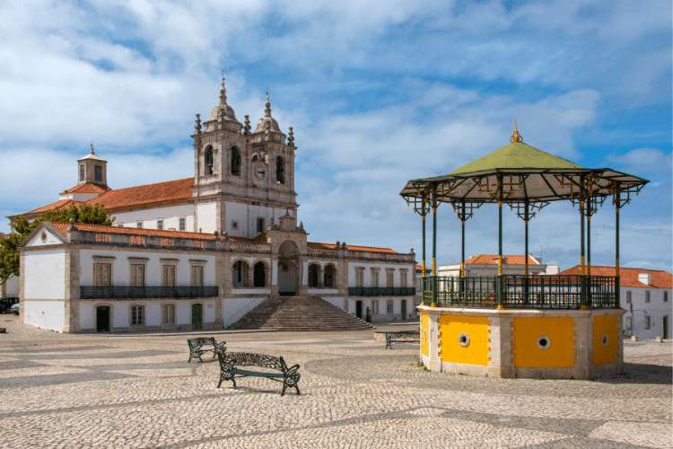 safety-in-streets-of-nazare