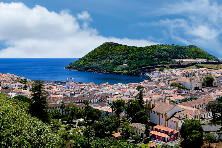 Madeira versus Açores Qual é a melhor ilha de Portugal