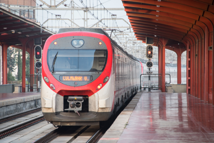 Madrid-trains-are-a-great-public-transport-option