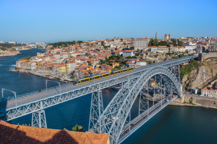 American-Expats-in-Porto